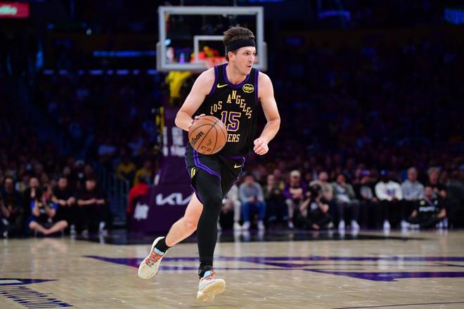 东契奇与里夫斯双核驱动湖人攻防效率飙升