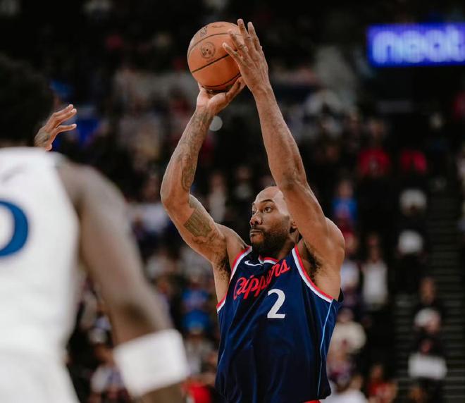 伦纳德神勇爆发率队狂胜森林狼 三连胜助快船重