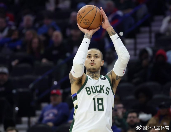 字母哥复出后雄鹿战绩下滑 队友不满化学反应破