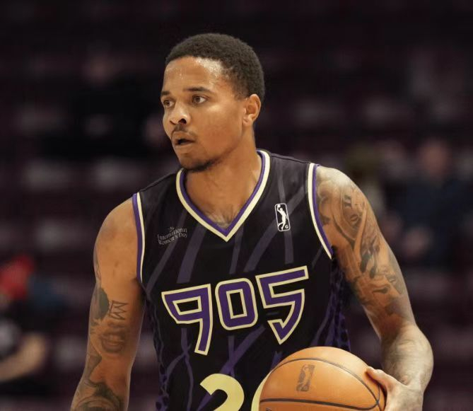 杨瀚森重返开拓者，富尔茨球哥伤病困扰同届球