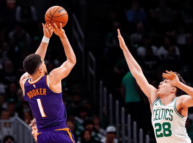 湖人6连胜领跑西部 马刺两连胜紧追雷霆 太阳不