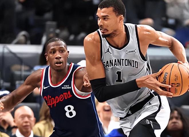 湖人6连胜领跑西部 马刺两连胜紧追雷霆 太阳不