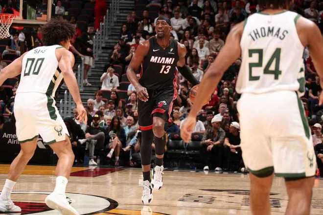 热火字母哥率队逆转热火豪取7连胜