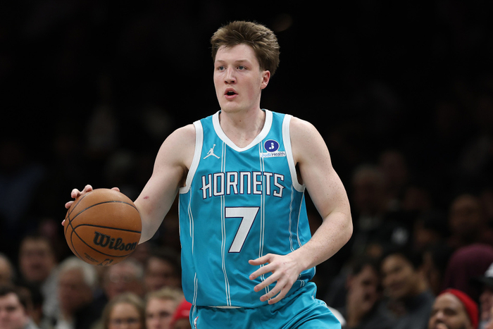 克尼佩尔三项命中率创历史第三纪录 精准投射助