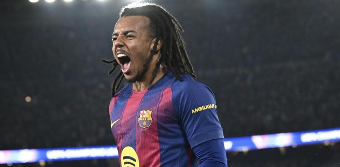 巴萨买断坎塞洛应对后防动荡 孔德或遭豪门挖角