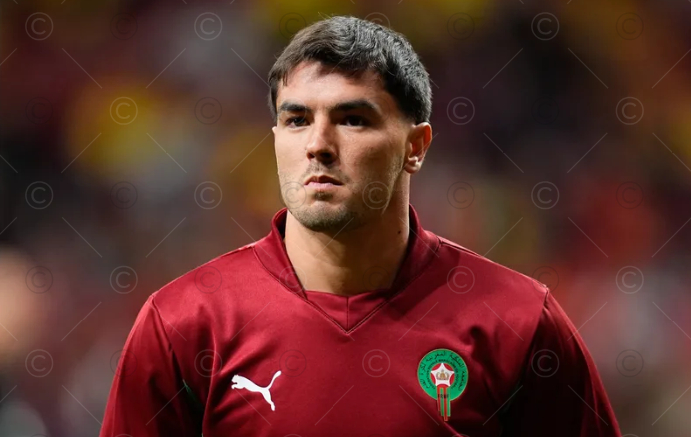 英格兰右后卫争议升级：阿诺德落选引名宿质疑