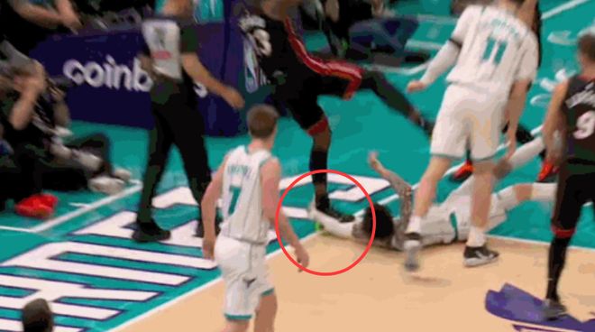 热火对阵黄蜂争议判罚引争议 裁判组赛后复盘确