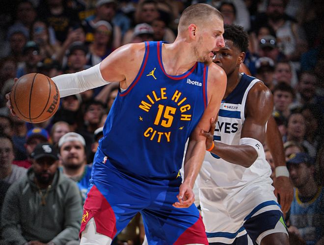 森林狼逆转掘金总比分1-1 约基奇末节爆发难救主