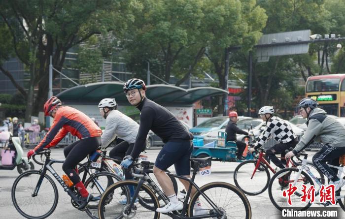 骑行热升温背后：观城市“骑”遇记的生活新主